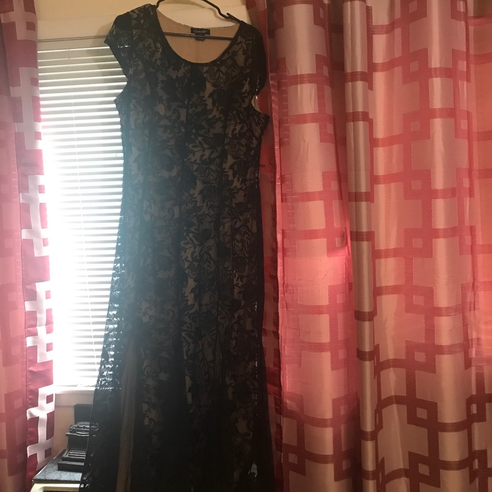 Black lace dress